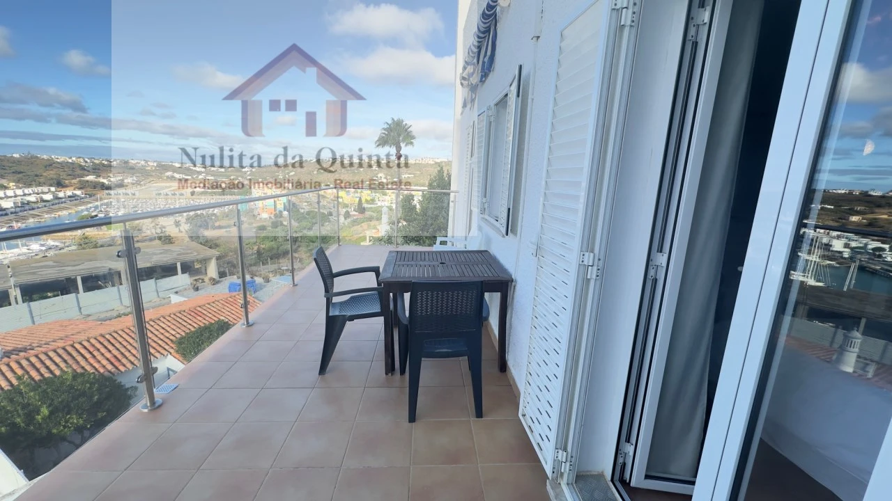 Moradia T3 para Venda em Albufeira e Olhos de Água Foto 27