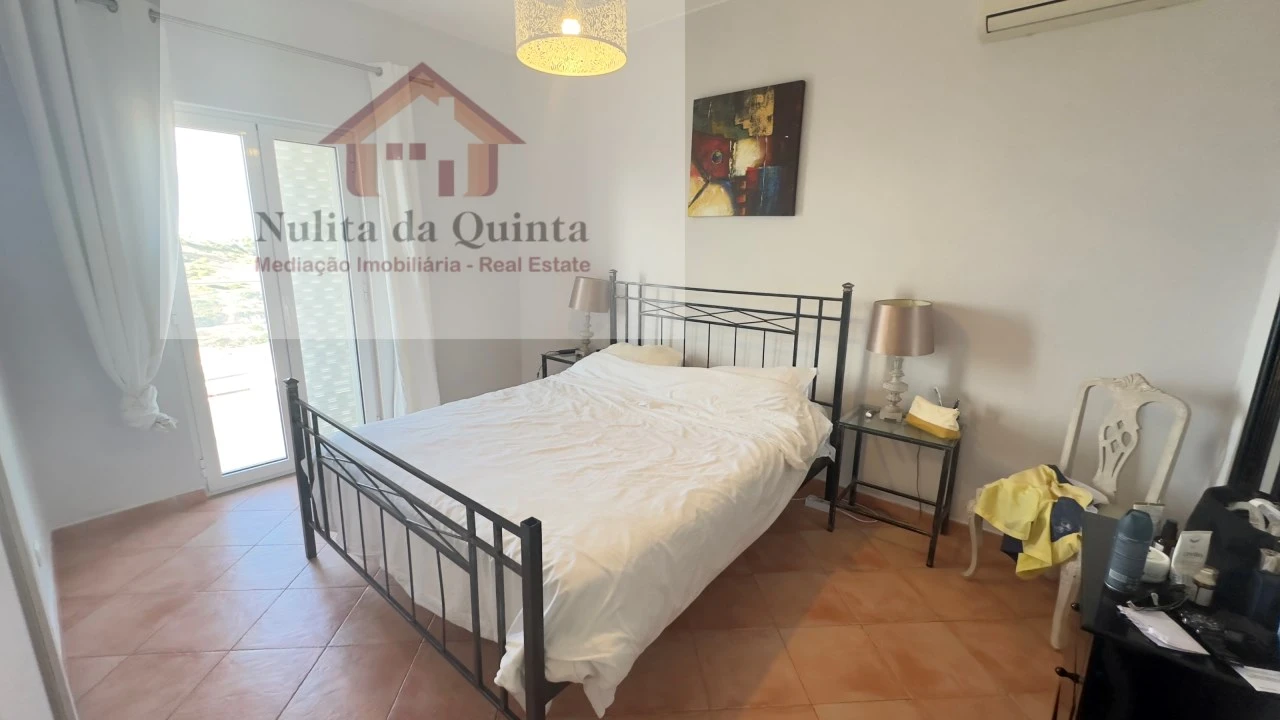 Moradia T3 para Venda em Albufeira e Olhos de Água Foto 12