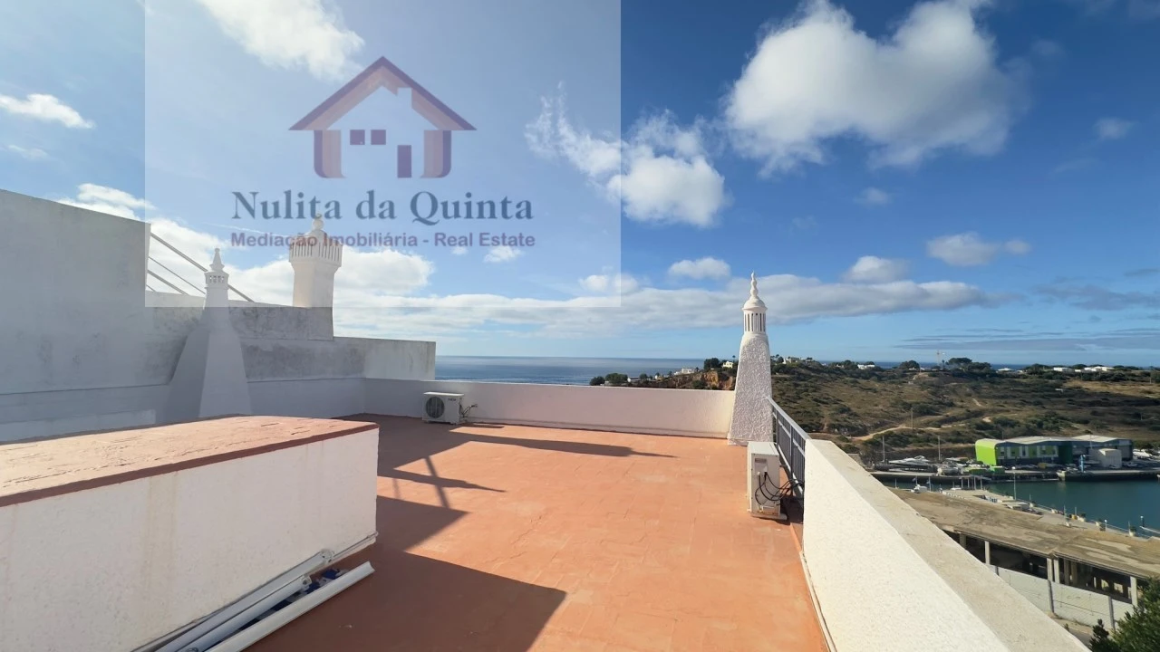 Moradia T3 para Venda em Albufeira e Olhos de Água Foto 37