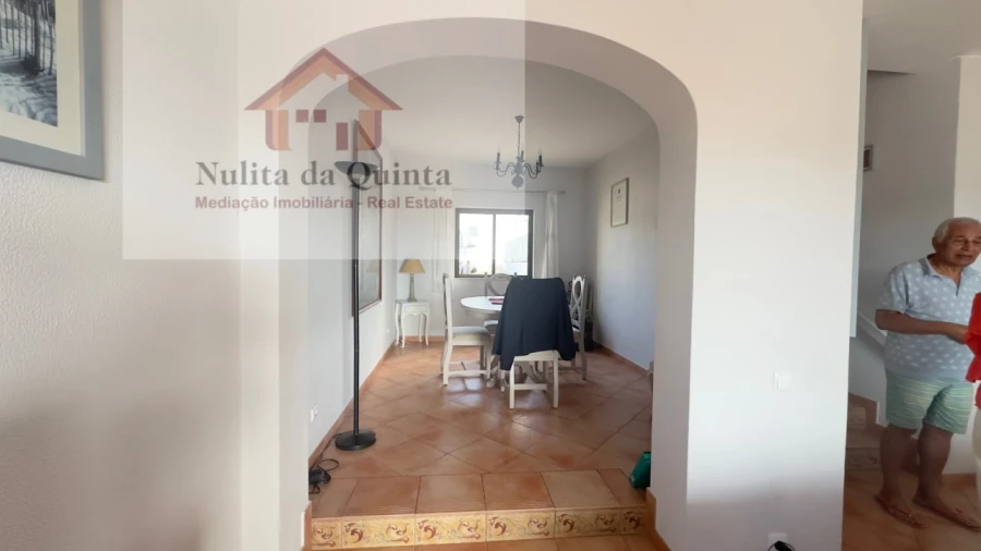 Moradia T3 para Venda em Albufeira e Olhos de Água Foto 2