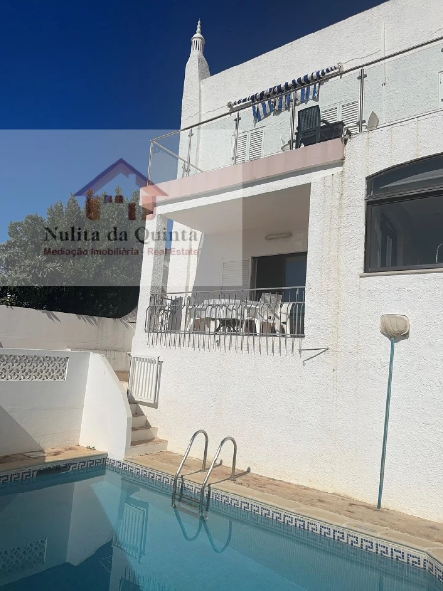 Moradia T3 para Venda em Albufeira e Olhos de Água Foto 47