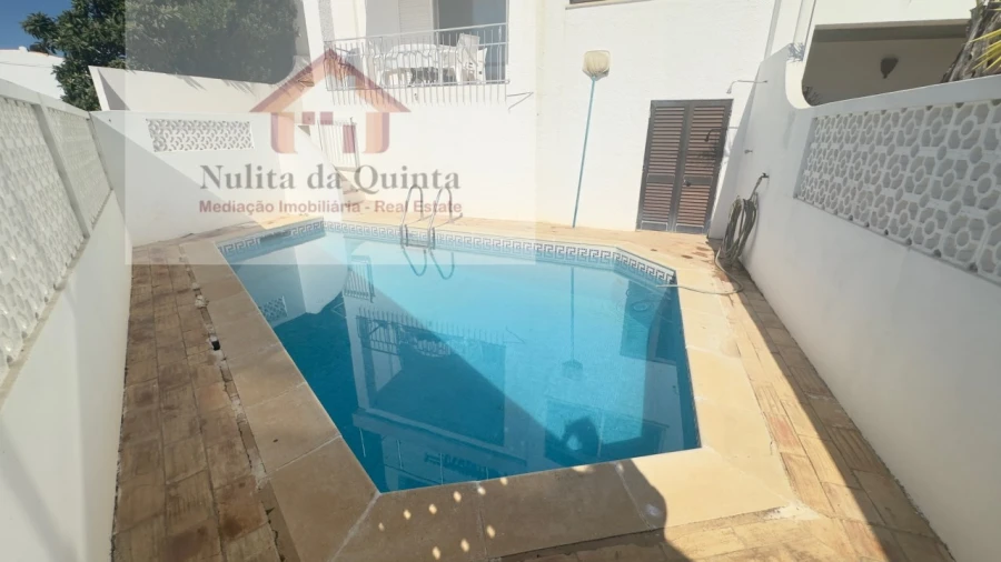 Moradia T3 para Venda em Albufeira e Olhos de Água Foto 48