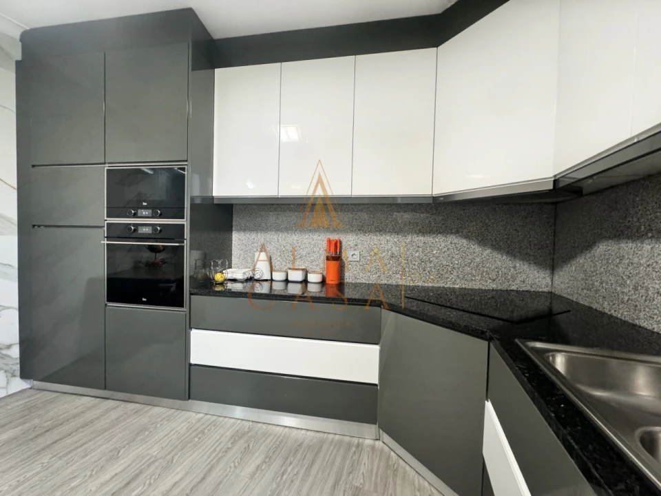 Moradia T4 para Venda em Baguim do Monte (Rio Tinto) Foto 8