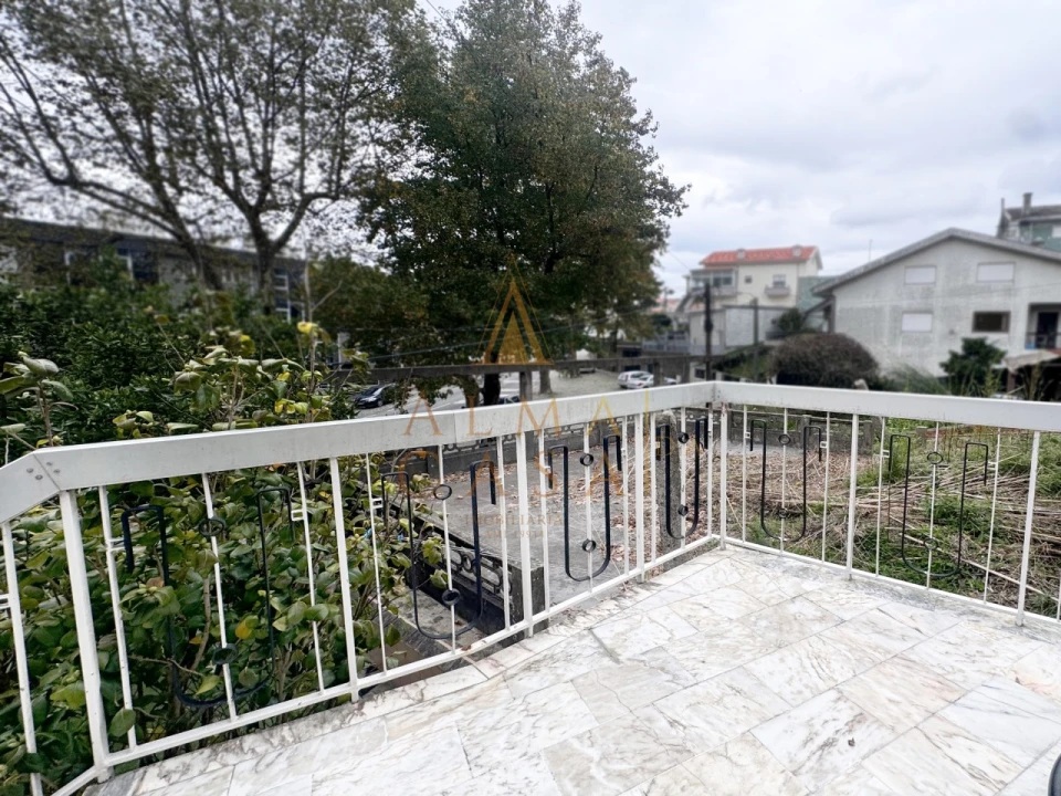 Moradia T4 para Venda em Baguim do Monte (Rio Tinto) Foto 25