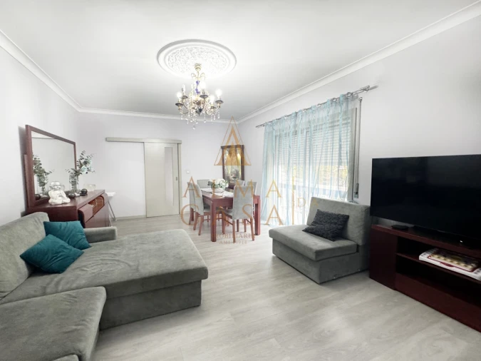 Moradia T4 para Venda em Baguim do Monte (Rio Tinto) Foto 3