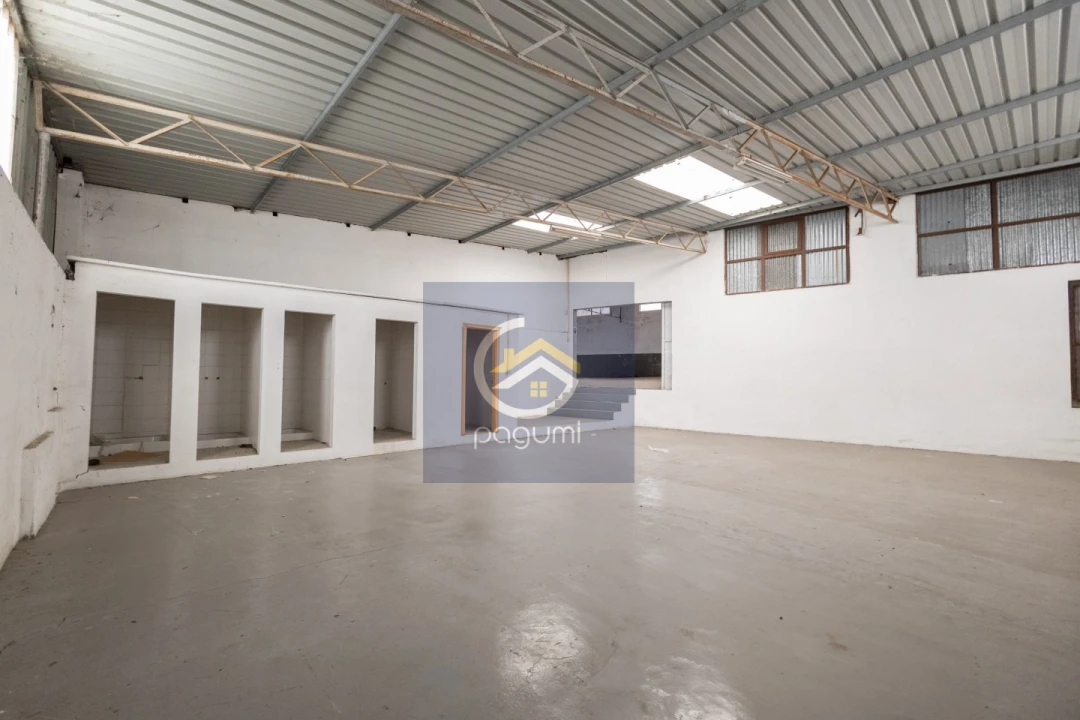 Armazém para Venda em Penamaior Foto 2