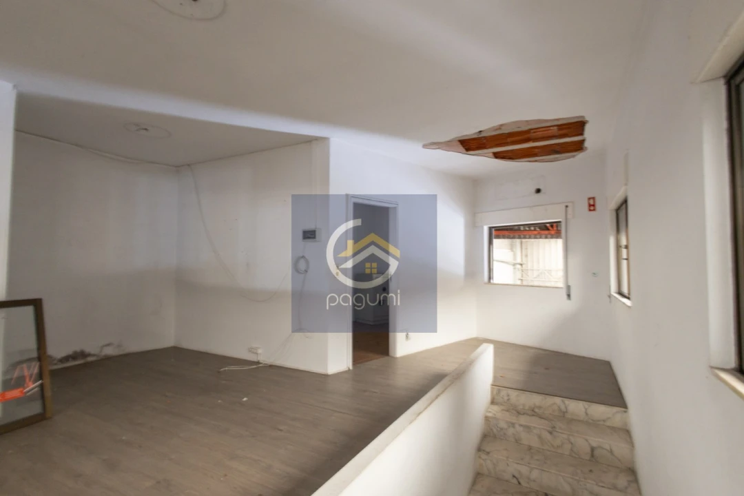 Armazém para Venda em Penamaior Foto 6