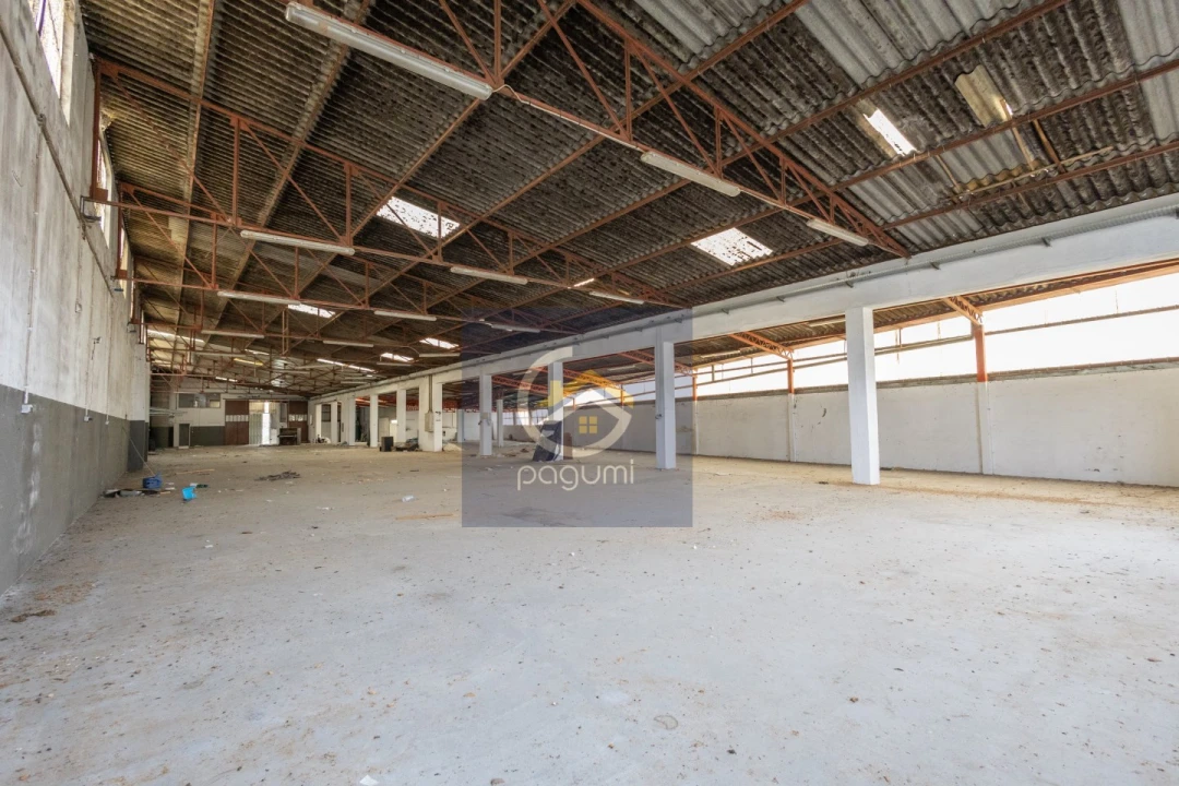 Armazém para Venda em Penamaior Foto 7