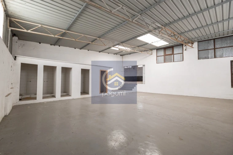 Armazém para Venda em Penamaior Foto 2