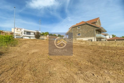 Terreno para Venda em Paredes