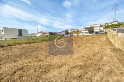 Terreno para Venda em Paredes