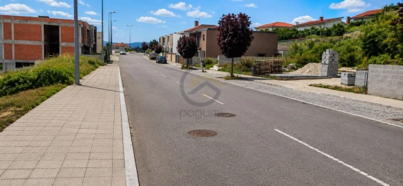 Terreno para Venda em Paredes