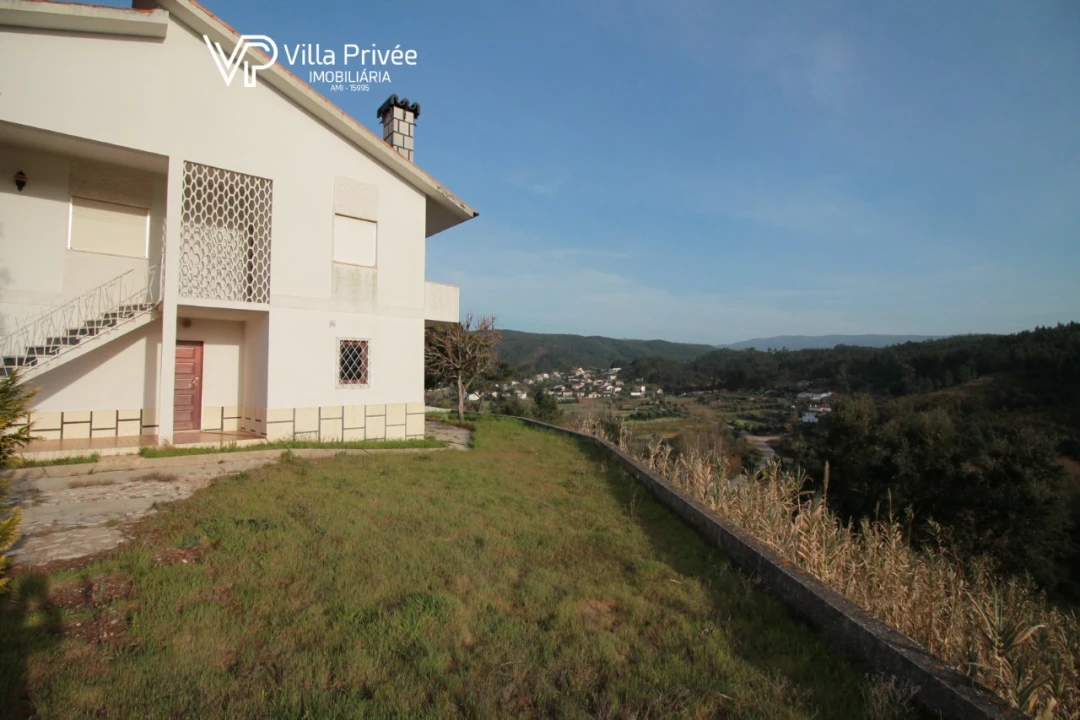 Moradia T3 para Venda em Almalagues Foto 21