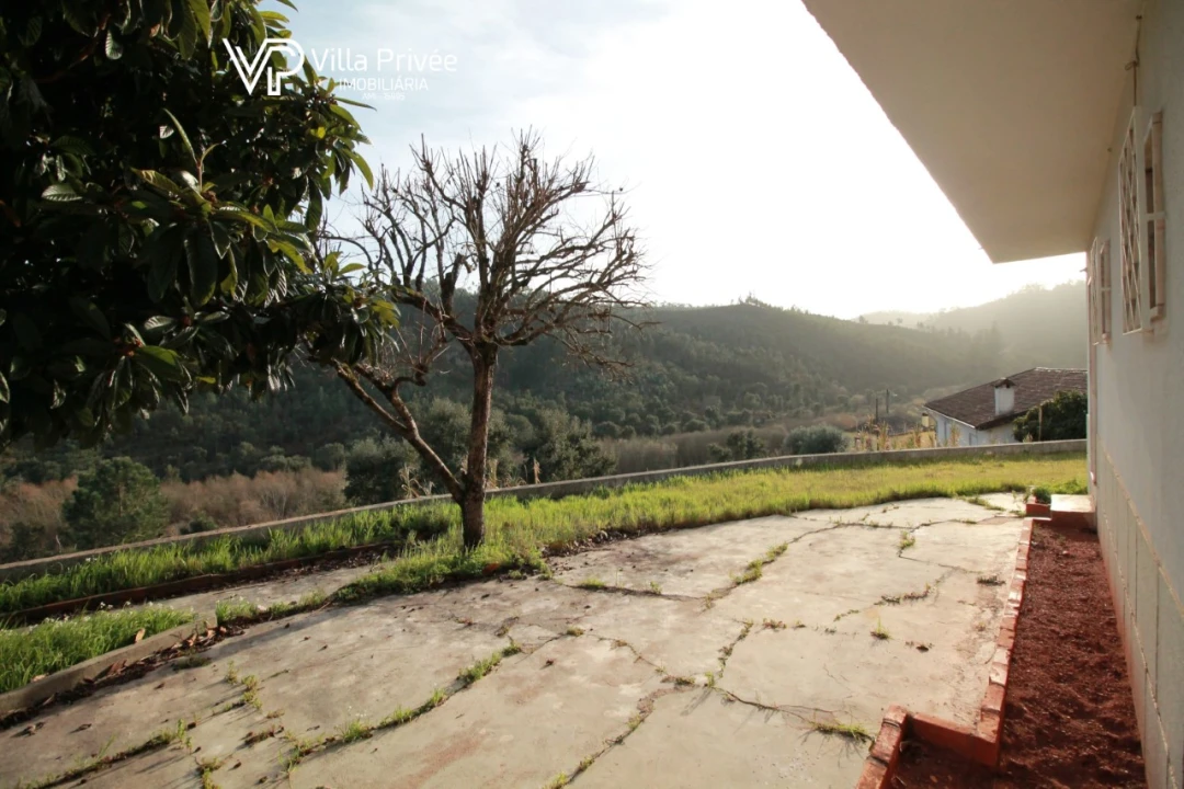 Moradia T3 para Venda em Almalagues Foto 22