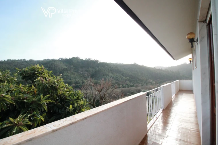 Moradia T3 para Venda em Almalagues Foto 3