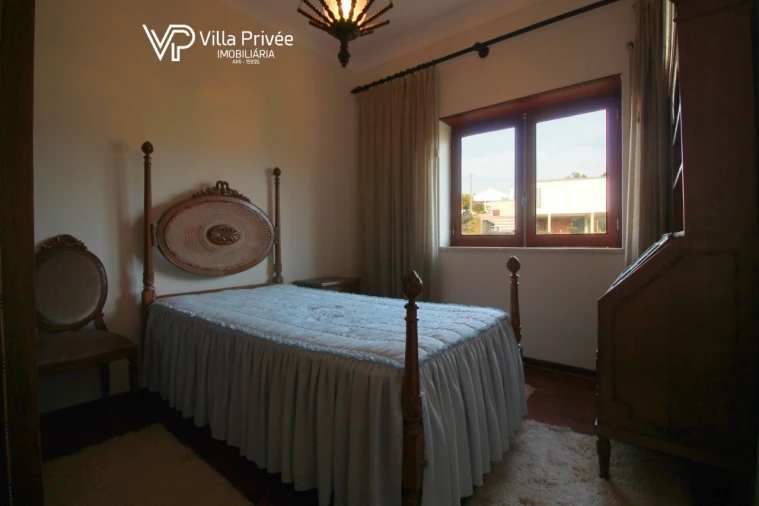 Moradia T3 para Venda em Almalagues Foto 5