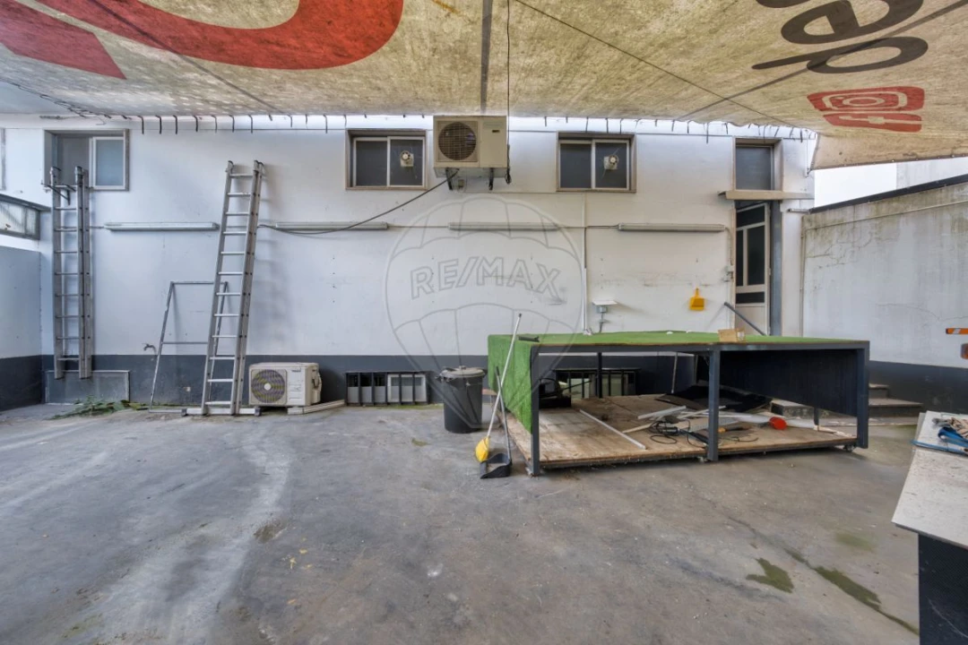 Loja para Venda em Almeirim Foto 24