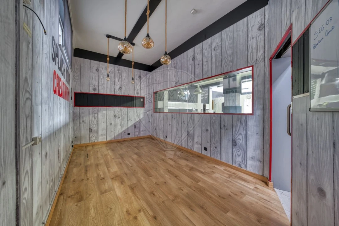 Loja para Venda em Almeirim Foto 19