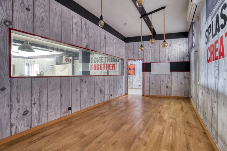 Loja para Venda em Almeirim Foto 17