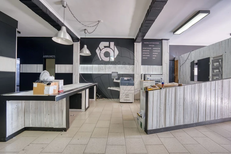 Loja para Venda em Almeirim Foto 10