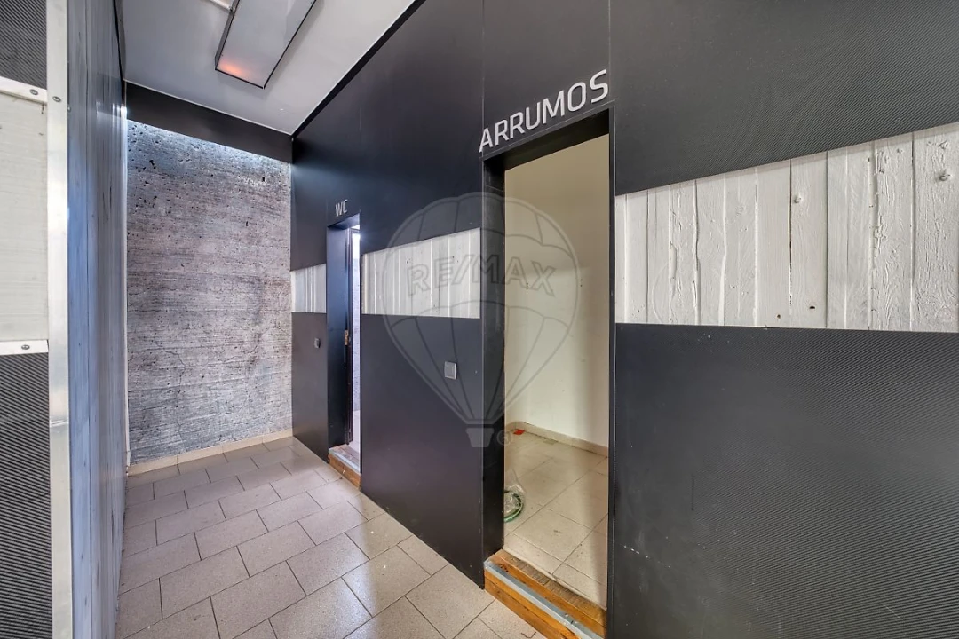 Loja para Venda em Almeirim Foto 25