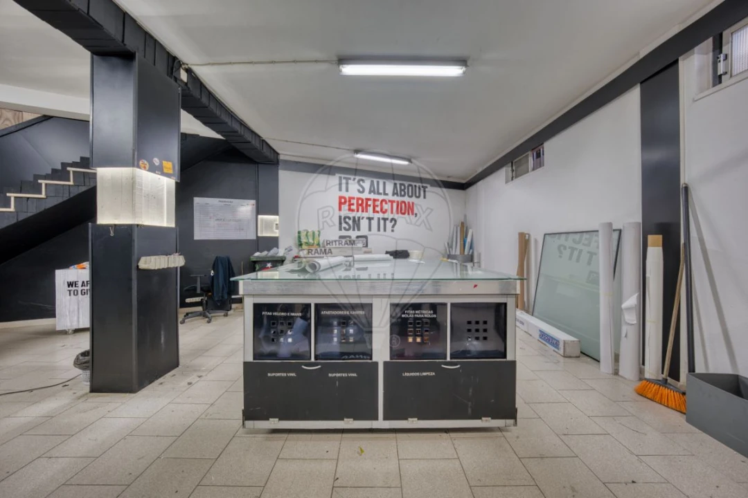 Loja para Venda em Almeirim Foto 33