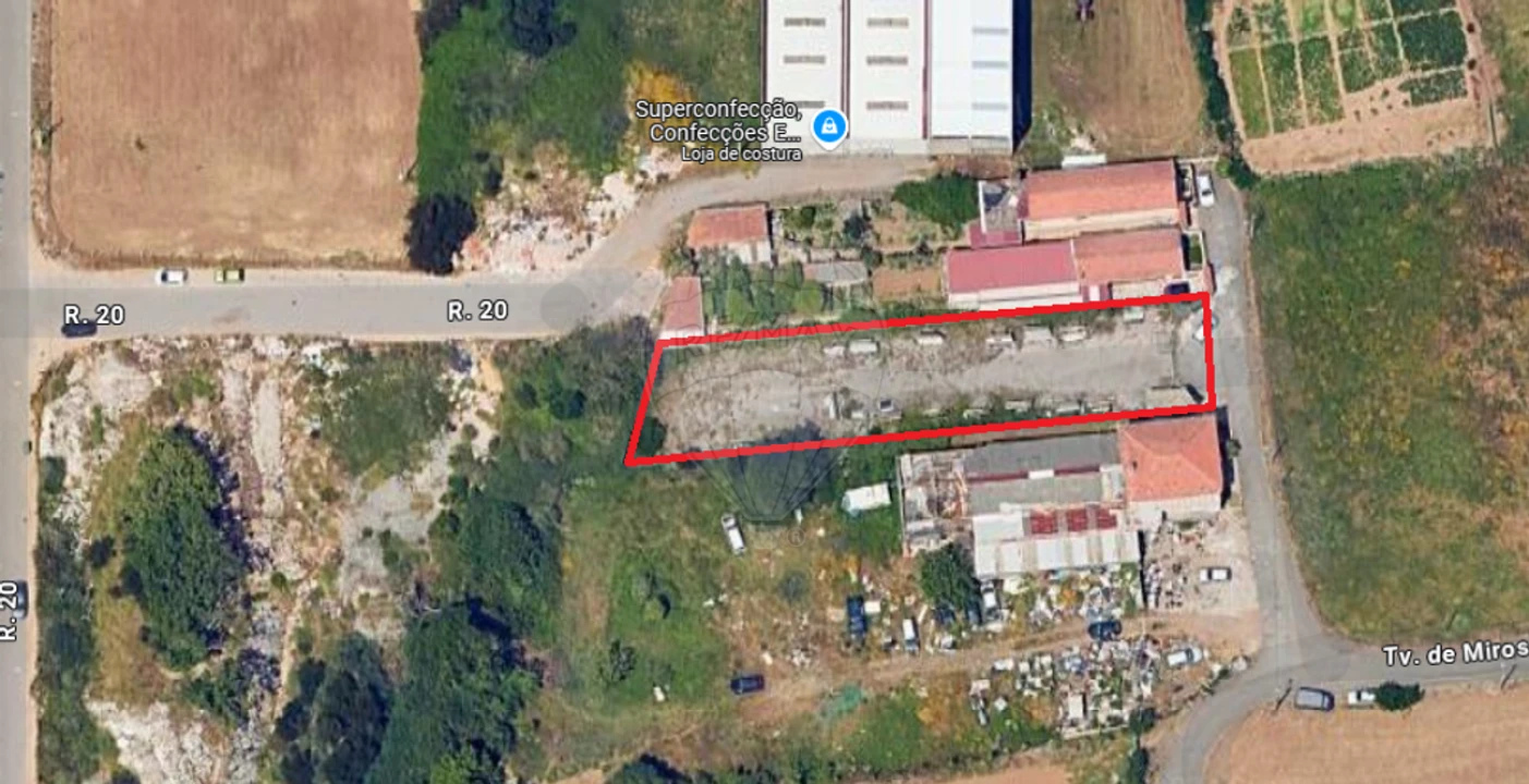 Terreno para Venda em Silvalde Foto 1