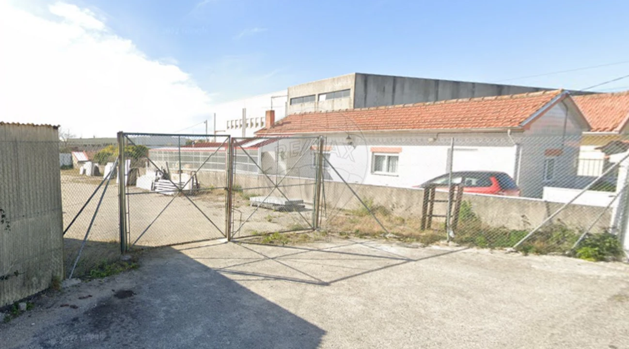 Terreno para Venda em Silvalde Foto 3