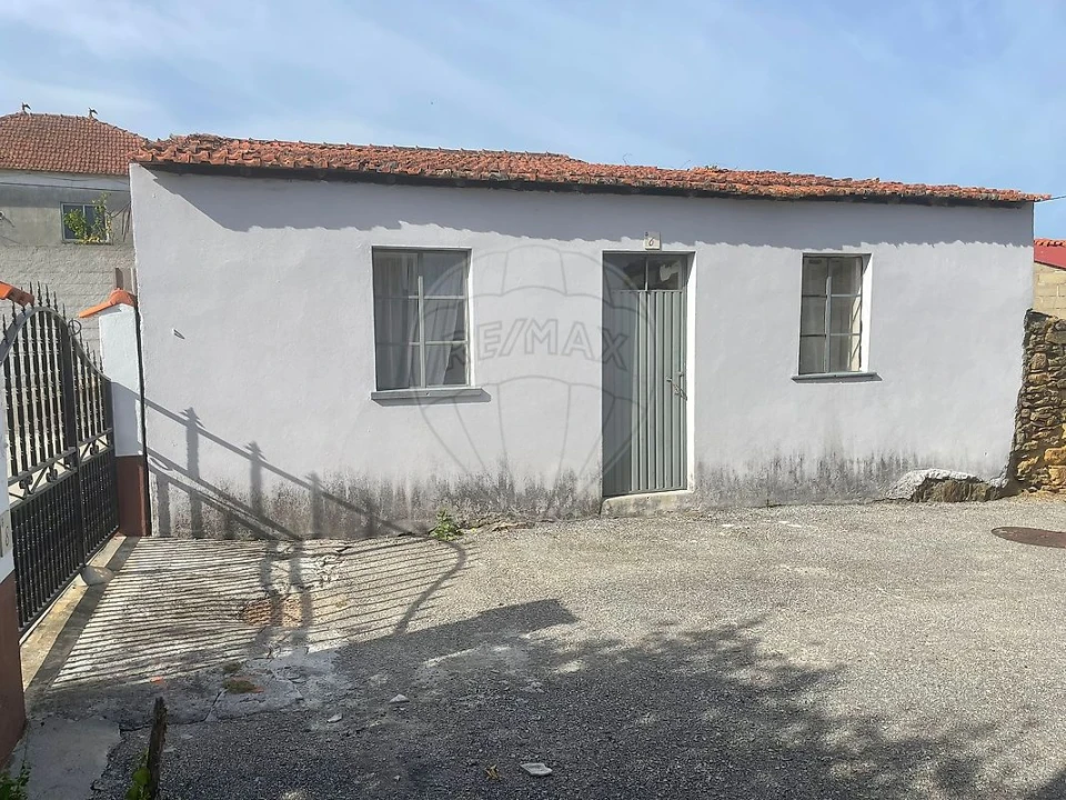 Moradia T1 para Venda em Oliveira do Mondego e Travanca do Mondego Foto 3