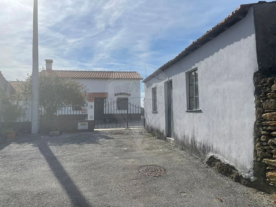 Moradia T1 para Venda em Oliveira do Mondego e Travanca do Mondego Foto 13