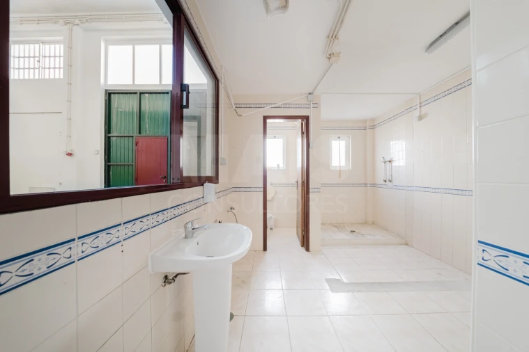 Loja para Arrendamento em Peniche Foto 5