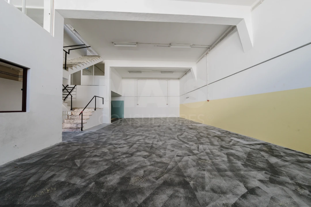 Loja para Arrendamento em Peniche Foto 3