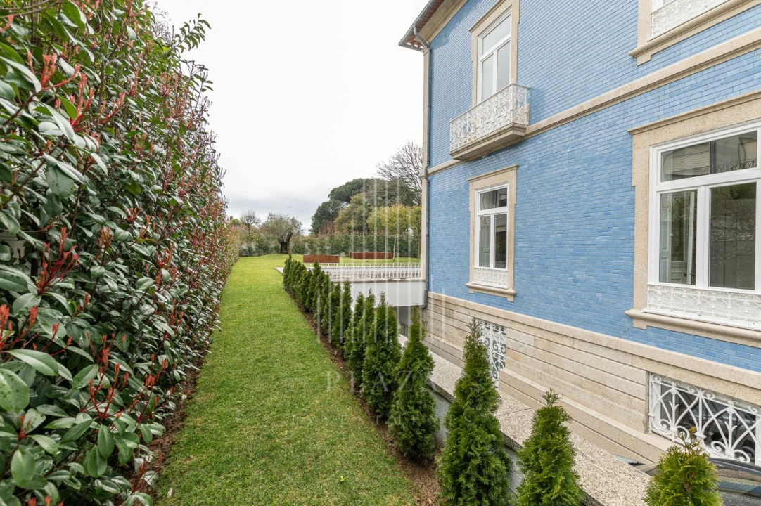 Moradia T6 para Venda em Cedofeita, Santo Ildefonso, Sé, Miragaia, São Nicolau e Vitória Foto 2