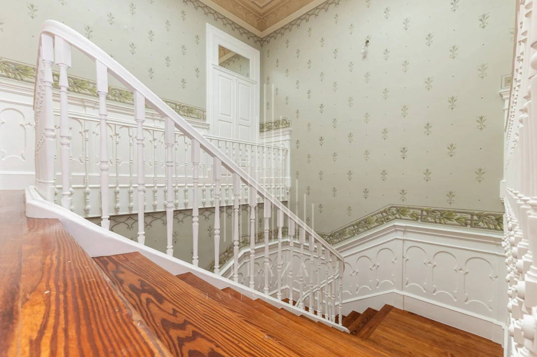 Moradia T6 para Venda em Cedofeita, Santo Ildefonso, Sé, Miragaia, São Nicolau e Vitória Foto 6