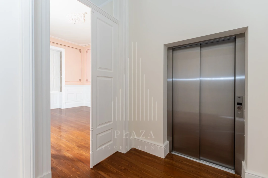 Moradia T6 para Venda em Cedofeita, Santo Ildefonso, Sé, Miragaia, São Nicolau e Vitória Foto 22