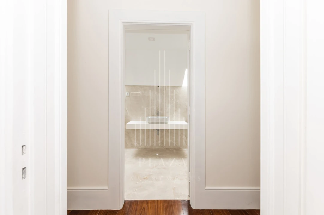 Moradia T6 para Venda em Cedofeita, Santo Ildefonso, Sé, Miragaia, São Nicolau e Vitória Foto 36