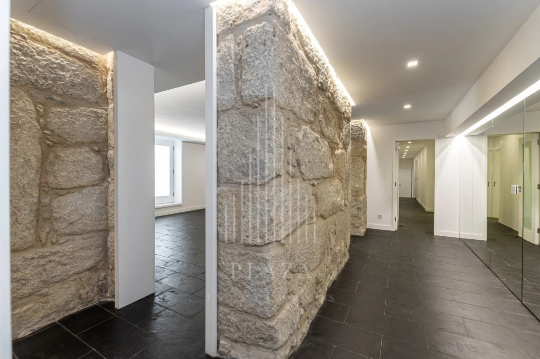 Moradia T6 para Venda em Cedofeita, Santo Ildefonso, Sé, Miragaia, São Nicolau e Vitória Foto 52