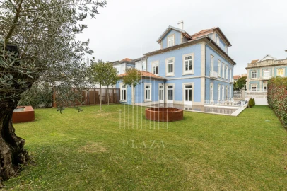 Moradia T6 para Venda em Cedofeita, Santo Ildefonso, Sé, Miragaia, São Nicolau e Vitória