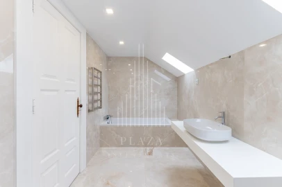 Moradia T6 para Venda em Cedofeita, Santo Ildefonso, Sé, Miragaia, São Nicolau e Vitória