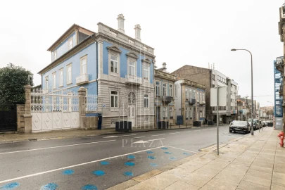 Moradia T6 para Venda em Cedofeita, Santo Ildefonso, Sé, Miragaia, São Nicolau e Vitória