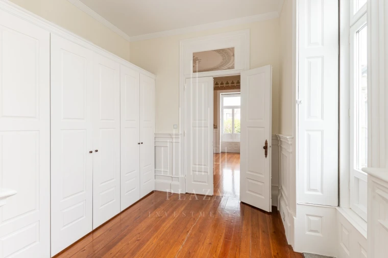 Moradia T6 para Venda em Cedofeita, Santo Ildefonso, Sé, Miragaia, São Nicolau e Vitória Foto 17