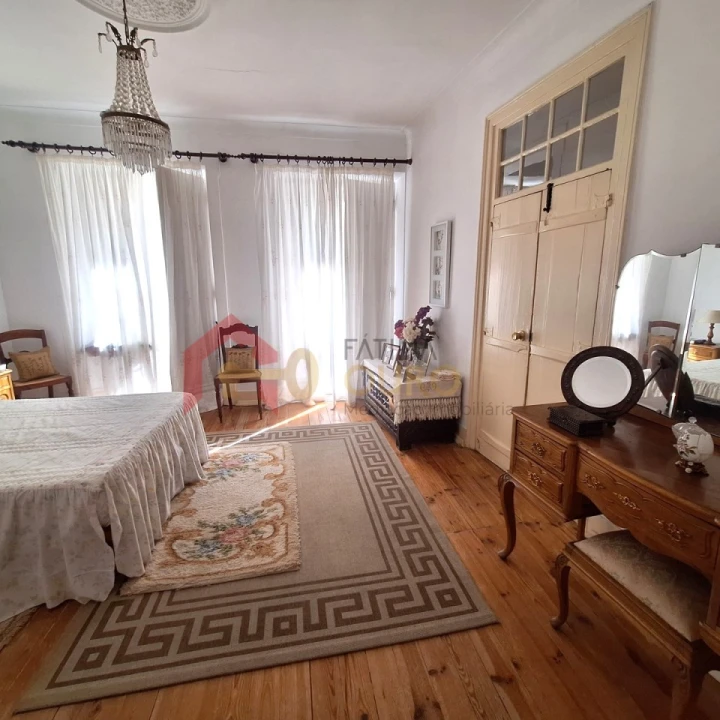 Apartamento T5 para Venda em Caia, São Pedro e Alcáçova Foto 9