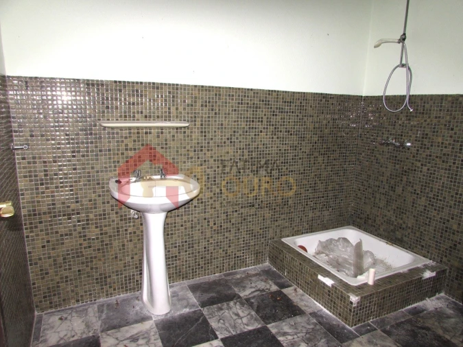 Moradia T4 para Venda em Assunção, Ajuda, Salvador e Santo Ildefonso Foto 35