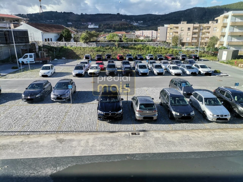 Armazém para Arrendamento em Vermoim Foto 6