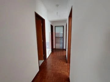 Apartamento T4 para Arrendamento em Nossa Senhora do Pópulo, Coto e São Gregório