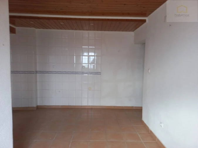 Apartamento T1 para Venda em Calheta Foto 10