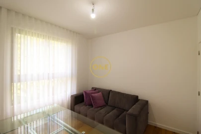 Apartamento T6 para Venda em Funchal (São Pedro)