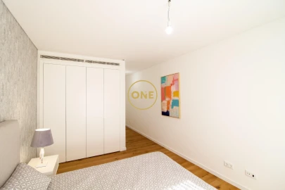 Apartamento T6 para Venda em Funchal (São Pedro)