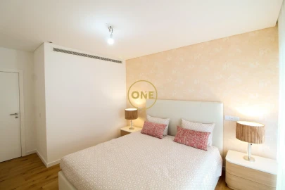 Apartamento T6 para Venda em Funchal (São Pedro)