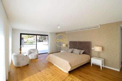 Apartamento T6 para Venda em Funchal (São Pedro)